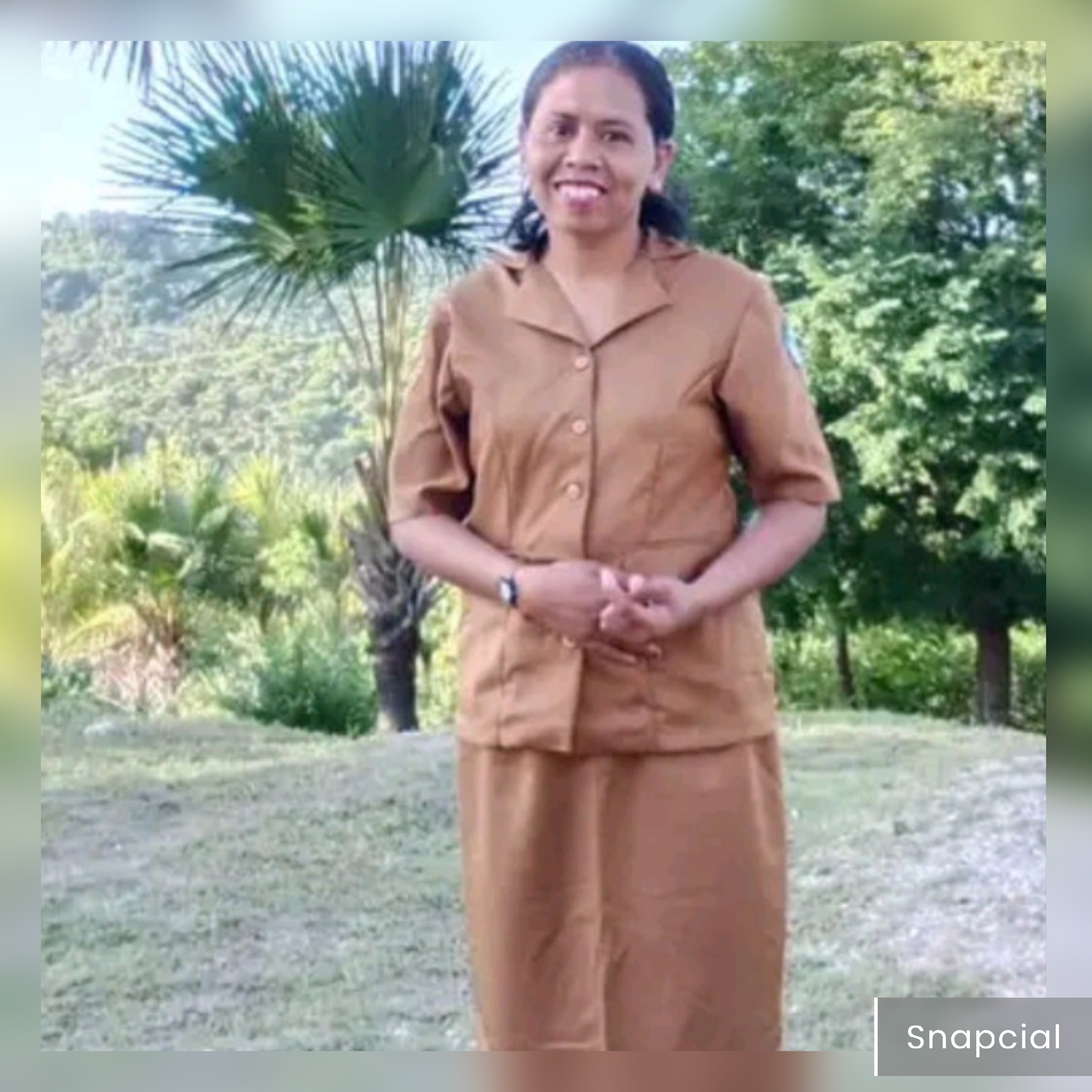 YULIANA SANAM,S.Pd